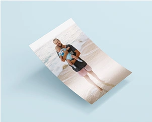 Fotoabzug auf blauem Hintergrund